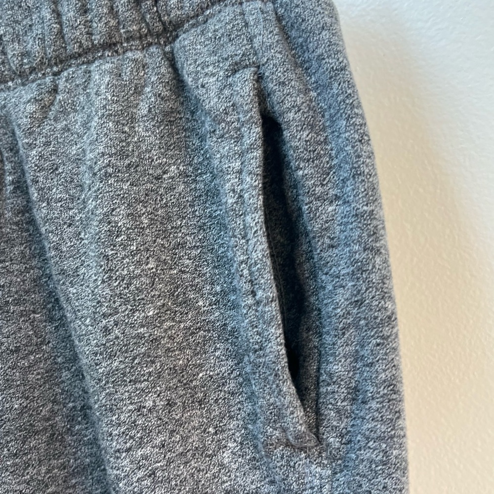 Women’s Calvin Klein Sweatpant Joggers Dark Gray - Medium - Picture 4 of 6